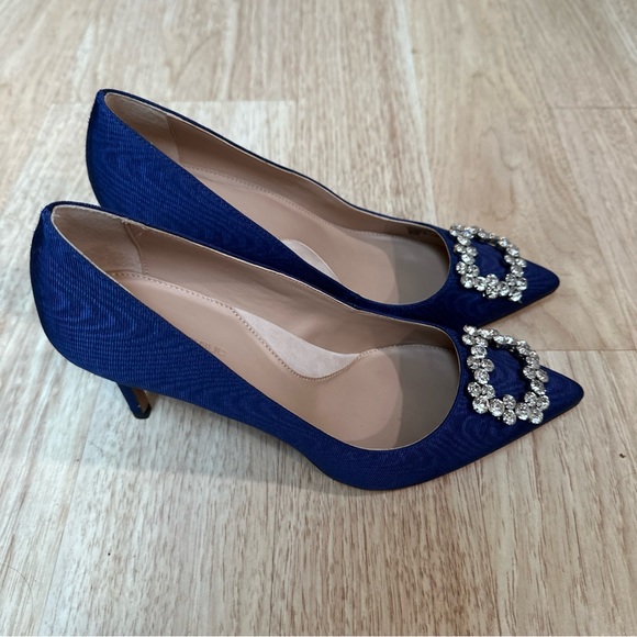 New Banana Republic Madison Blue Crystal Buckle Pumps Size 8.5 - Picture 3 of 12